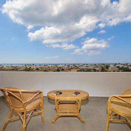 Private Villa Evgenia With Swimming Pool Περίσσα Εξωτερικό φωτογραφία